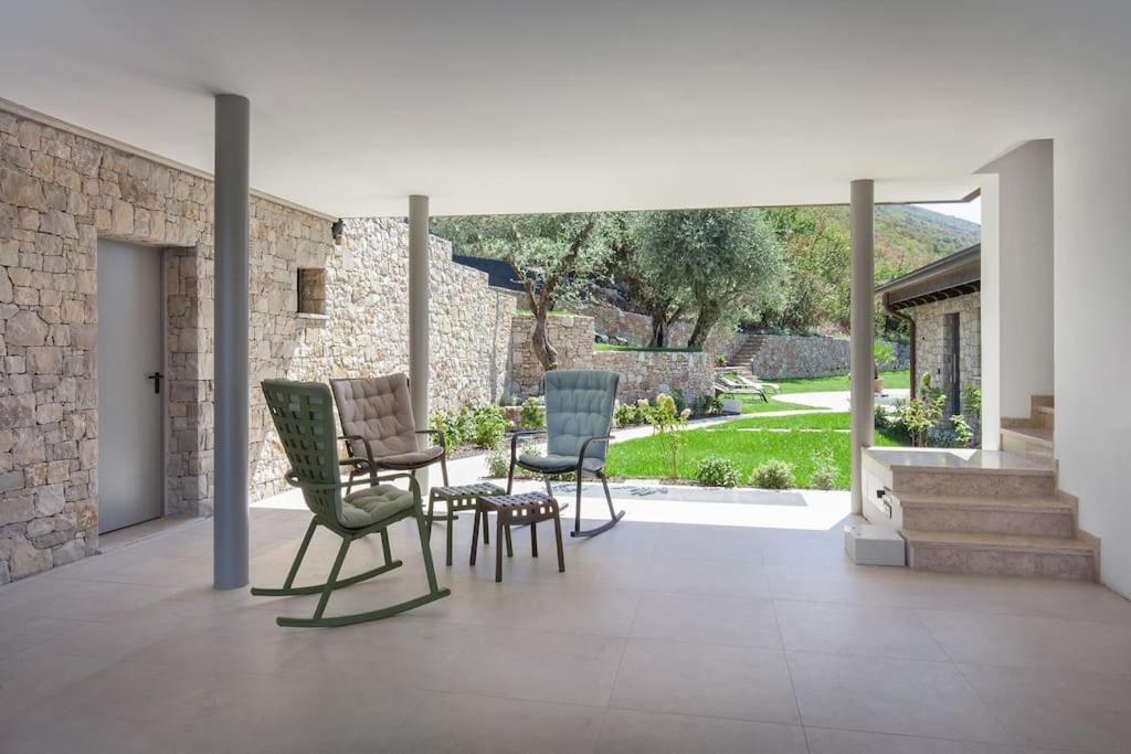 Villa Divina-Apt Armonia-Con Piscina E Vista Lago Castelletto Di Brenzone Esterno foto